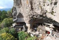 岩窟の寺院「羅漢寺」は、国内の羅漢寺の総本山