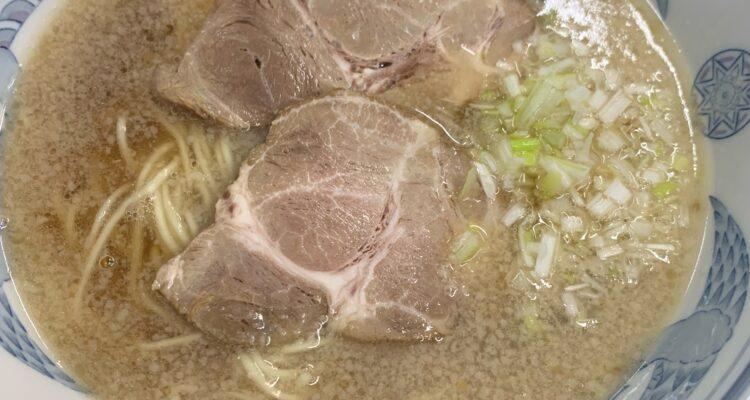 <span style="font-size:16px;"><a href="https://www.instagram.com/hakurakuten.oita/"> <span style="color:#C9F2E3;"><u>白楽天</u></span></a><br > <span style="font-size:12px;"> 昼はボリュームたっぷりのランチ、夜は一品メニューも充実している中華料理店。「すましラーメン」や「担々麺」などを求めて訪れるラーメン通も多い。</span><br /> <span style="font-size:12px;"><span style="color:#FFFF00;">【スポット情報】</span><br /> 住所：大分県臼杵市臼杵474<br /> TEL：080-1784-7667<br /> 営業時間： 11:30～LO13:30/18:00～22:00(日曜、祝日は～21:00)<br /> 定休日：月曜</span><br /><br>