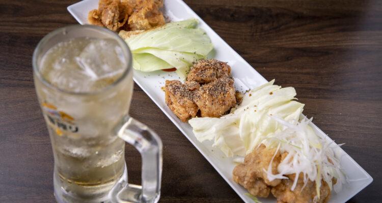 <span style="font-size:16px;"><a href="https://www.instagram.com/saiki_hanaarashi/"><span style="color:#C9F2E3;"><u>手羽中からあげ はなあらし</u></span></a><br ><span style="font-size:12px;"> 佐伯市・うまいもん通りにある居酒屋。名物の手羽中から揚げは18種のソースから選べる。飲みのシメの辛麺も人気。深夜1時まで営業しており食事利用から飲み会まで幅広く使える。</span><br /><span style="font-size:12px;"><span style="color:#FFFF00;">【スポット情報】</span><br />住所：大分県佐伯市城東町3-12<br />TEL：080-6199-1954<br />営業時間：17:00〜深夜0：00LO <br />定休日：火曜</span><br /><br>