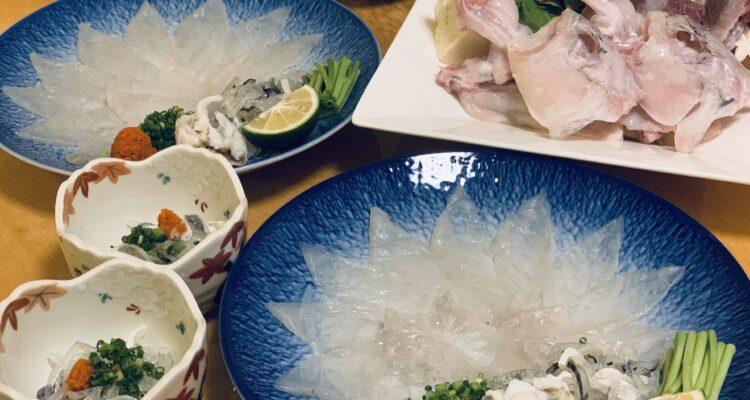 <span style="font-size:16px;"><a href="https://www.fuguyoshi.com/"> <span style="color:#C9F2E3;"><u>ふぐ良 ぶるーむ</u></span></a><br > <span style="font-size:12px;"> 臼杵の本社卸元の水槽より、毎朝直送される鮮度抜群のふぐが楽しめる。本格ふぐちりコースはもちろん、気軽に味わえる一品料理もあり、お酒の種類も豊富。</span><br /> <span style="font-size:12px;"><span style="color:#FFFF00;">【スポット情報】</span><br /> 住所：大分県大分市中央町3-2-24<br /> TEL：097-537-3780<br /> 営業時間：17:00～22:00<br /> 定休日：月曜</span><br /><br>