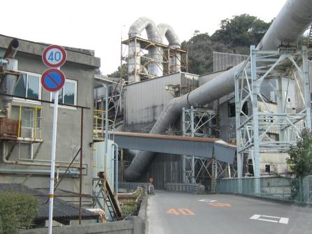 セメント工場群 セメント産業 セメント町 日本一の おんせん県 大分県の観光情報公式サイト