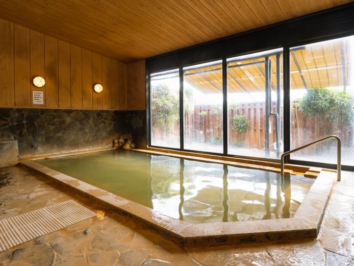 &lt;a href=&quot; https://www.visit-oita.jp/topics/detail/569#onsen&quot;target=&quot;_blank&quot;&gt;&lt;font color=&quot;#0033ff&quot;&gt;【おんせん県おおいた 湯めぐり旅】&lt;br&gt;ご当地キャラがおすすめ温泉を紹介！&lt;/font&gt;&lt;br&gt;宇佐市のご当地キャラ「うさからくん」がおすすめの温泉と立ち寄りスポットを教えてくれました！&lt;/a&gt;