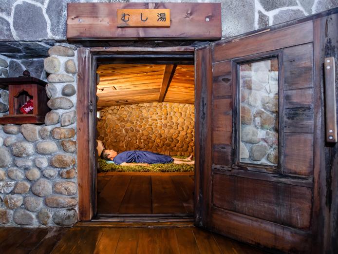 ▲薬草の香りに癒やされながらデトックス！