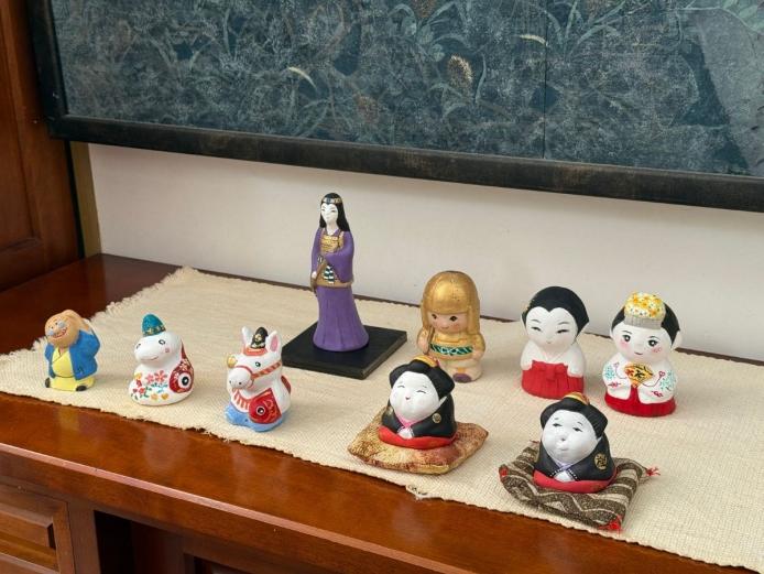 ▲招き猫や干支、宇佐神宮御鎮座1300年記念人形なども作れます。