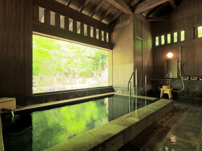 <span style="font-size:18px;"><a href="https://www.visit-oita.jp/spots/detail/9402"target="_blank"><font color="#0033ff">旅館 秀月</font></a></span>