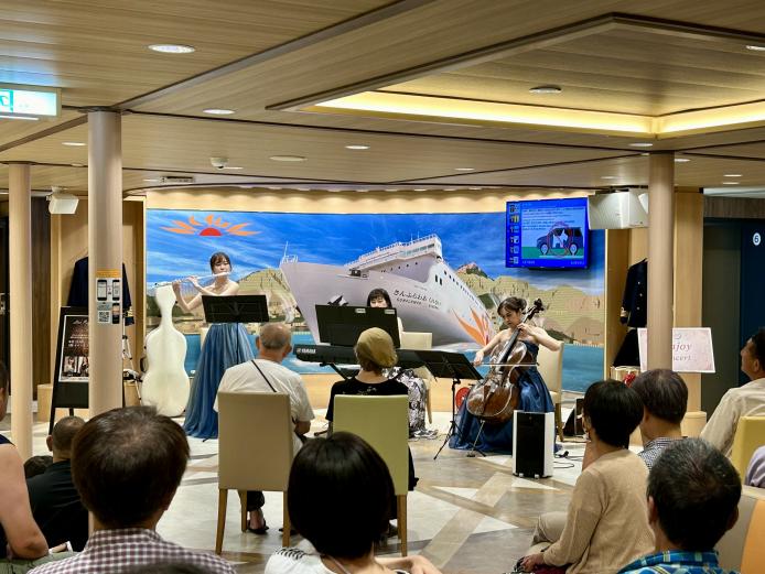 船内イベント～演奏会～