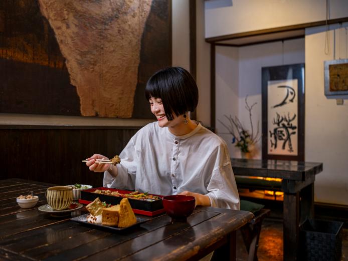 ▲趣ある店内。手作りのシフォンケーキやクッキーも販売しています