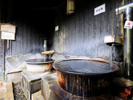 湯冷めしにくく、ポカポカ感が続くという「五右衛門風呂」