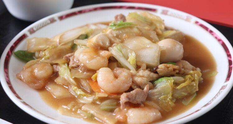 <span style="font-size:16px;"><span style="color:#C9F2E3;"> 点心嬉楽</span><br ><span style="font-size:12px;"> ボリューミーな料理が味わえる中華料理店。メニューの種類も豊富で、定食から麺類やスープ、一品料理まで本格的な中華料理が味わえる。</span><br /><span style="font-size:12px;"><span style="color:#FFFF00;">【スポット情報】</span><br />住所：大分県杵築市大内3406-3<br />TEL：0978-62-5011<br />営業時間：11:30〜14:30/17:０0～21:00<br />定休日：木曜</span><br /><br>