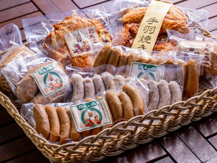 ▲ハムやソーセージは、酸化防止剤や保存料など不使用