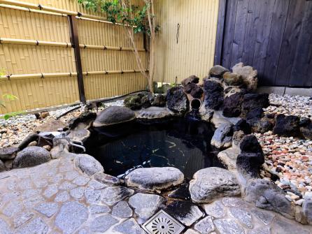 「やまざくら」にはこんな素敵な客室露天付き
