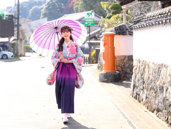 &lt;a href=&quot; https://www.visit-oita.jp/topics/detail/557 &quot; target=&quot;_blank&quot;&gt;&lt;font color=&quot;#800080&quot;&gt;&lt;strong&gt;■ぐるり春号vol.81&lt;/strong&gt;&lt;/font&gt;&lt;br&gt; &lt;strong&gt;【特集】&lt;/strong&gt;&lt;br&gt; ・佐伯市で袴に着替えて大正ロマン散策&lt;br&gt;・日出町で城下町の文化にふれる&lt;br&gt; &lt;strong&gt;【おすすめ旬情報】&lt;/strong&gt;&lt;br&gt; ・春の穴場な花スポット&lt;br&gt;&lt;br&gt;