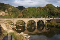 吉胤が架けさせた「馬溪橋」は、長さ日本4位の5連橋