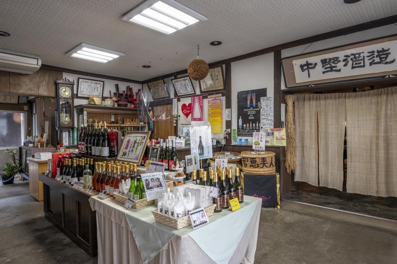 中野酒造店内