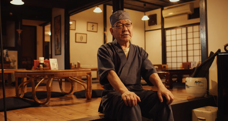 <span style="font-size:16px;"><a href="https://sobadokoro-hibiki.jp/ "> <span style="color:#C9F2E3;"><u>そば処 響</u></span></a><br > <span style="font-size:12px;">そば処として有名な豊後高田市でも人気のお店です。店内は昔の家屋の良さを残しす店内も趣があります。つなぎ無しの十割そばもあります。</span><br /> <span style="font-size:12px;"><span style="color:#FFFF00;">【スポット情報】</span><br /> 住所：大分県豊後高田市玉津986 <br /> TEL：0978-22-1066 <br /> 営業時間：11:00~15:00、18:00~20:30(LO:20:00)※火曜日は11:00~15:00のみ<br /> 定休日：水・木曜日(祝日は営業) </span><br /><br>