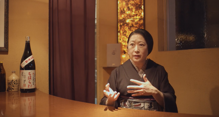 <span style="font-size:16px;"><a href="https://www.facebook.com/chihara21/"> <span style="color:#C9F2E3;"><u>ちはら21</u></span></a><br > <span style="font-size:12px;"> 北浜にある雰囲気の良いラウンジです。湯の町別府で長くから営業している優良店、明朗会計で安心してお酒を飲むことができます。広い店内でキレイな女性とくつろげます。</span><br /> <span style="font-size:12px;"><span style="color:#FFFF00;">【スポット情報】</span><br /> 住所：大分県別府市北浜１丁目4-9<br /> TEL：0977-24-4889<br /> 営業時間：19:30〜25:00<br /> 定休日：日曜日（ご予約次第では営業）</span><br /><br>