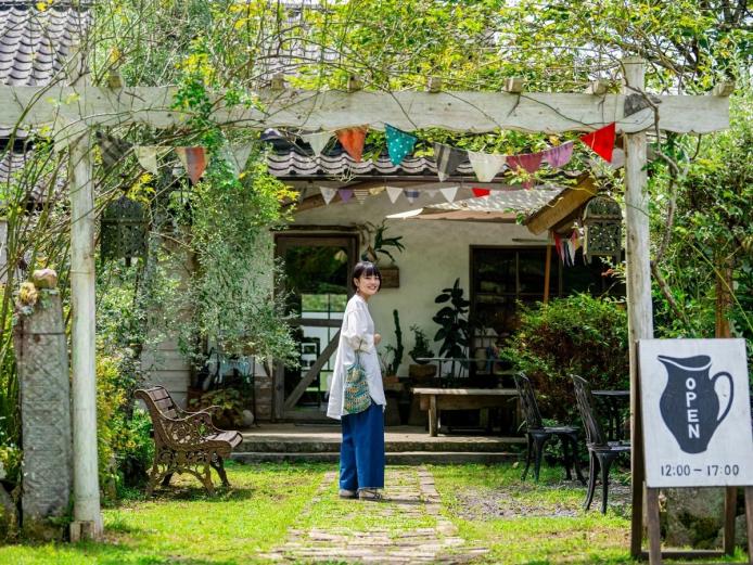 ▲入り口にはワクワクするようなレトロな小物が多く並ぶ