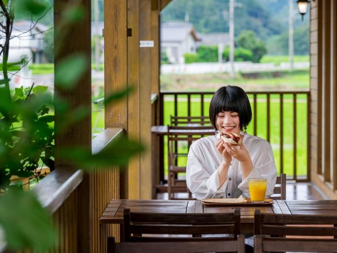 ▲テラスからは「競秀峰」を見ることができます