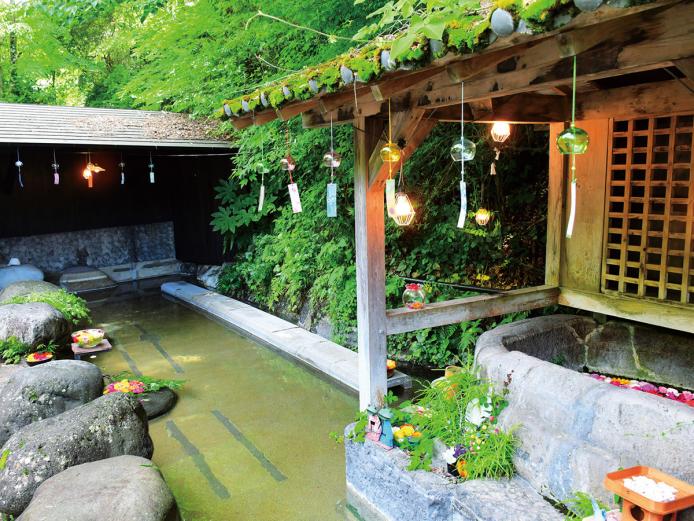 &lt;a href=&quot; https://www.visit-oita.jp/topics/detail/573#housenji&quot;target=&quot;_blank&quot;&gt;&lt;font color=&quot;#0033ff&quot;&gt;宝泉寺温泉（九重町）&lt;/font&gt;&lt;br&gt; &lt;/a&gt;