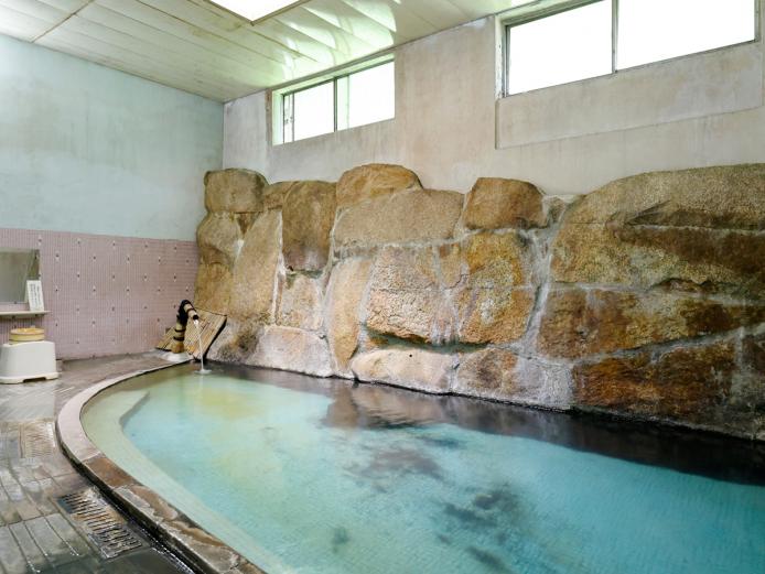&lt;span style=&quot;font-size:18px;&quot;&gt;&lt;a href=&quot; https://www.visit-oita.jp/spots/detail/9363&quot;target=&quot;_blank&quot;&gt;&lt;font color=&quot;#0033ff&quot;&gt;昭和の宿 湯の香荘&lt;/font&gt;&lt;/a&gt;&lt;/span&gt;