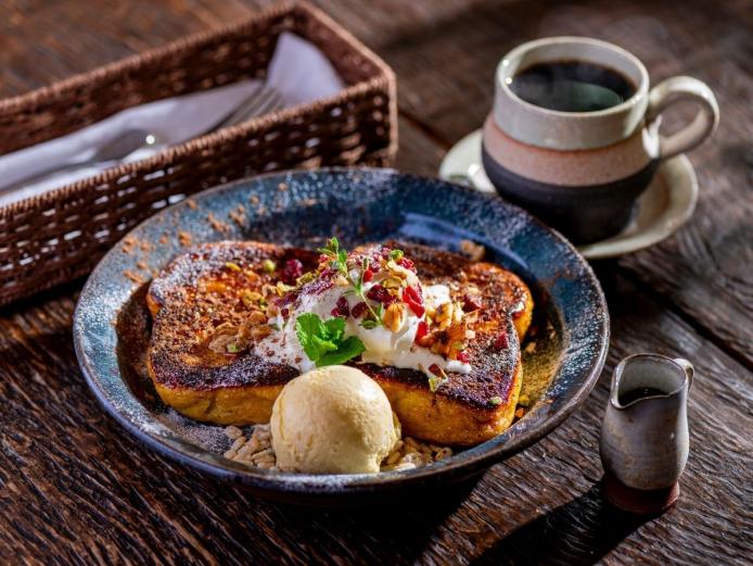 ▲「フレンチトースト」（バニラアイス付）1500円、ドリンクセットは+400円