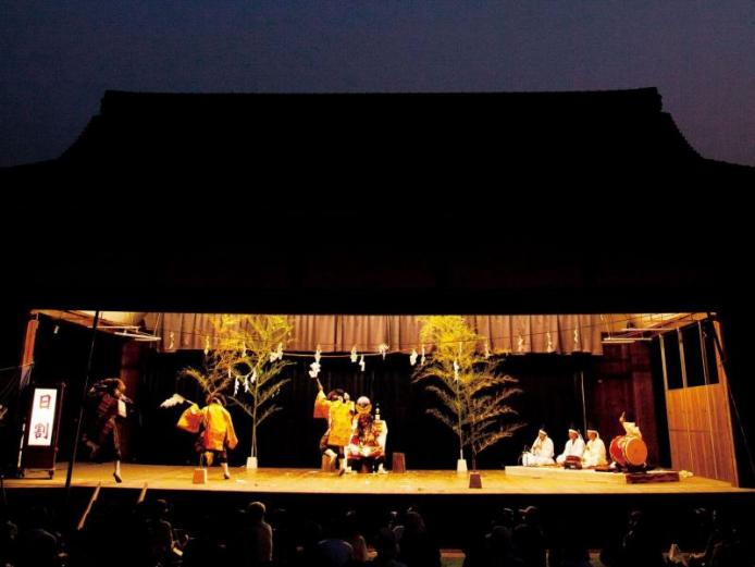 &lt;font color=&quot;#ff00ff&quot;&gt;&lt;strong&gt;庄内神楽定期公演&lt;/strong&gt;&lt;/font&gt;（由布市）&lt;br&gt;&lt;span style=&quot;font-size:14px;&quot;&gt; 神楽の里、由布市庄内町では５～10月の第３土曜の午後６時から町内の神楽座が持ちまわりで月１回の定期公演を行っています。庄内神楽は、江戸時代末期に伝えられた２つの流派（深山流、犬山流）を持ち、その舞いは勇壮かつユーモラスな動きと、力強い太鼓の楽が特徴で、市外でのイベント公演等でも奉納しています。この機会にぜひご鑑賞ください。&lt;hr&gt;&lt;span style=&quot;font-size:14px;&quot;&gt;&lt;strong&gt;【DATA】&lt;/strong&gt;&lt;br /&gt;開催日程：7月19日（土）&lt;br&gt;開催場所：由布市総合運動公園内神楽殿（大分県由布市庄内町大龍1400）&lt;br&gt;問合せ：097-582-1113（由布市庄内地域振興課）&lt;br&gt;&lt;a href=&quot; https://shonai-kagura.jimdofree.com/&quot; target=&quot;_blank&quot;&gt;&lt;font color=&quot;#0033ff&quot;&gt;詳細はこちら&lt;/font&gt;&lt;/a&gt;&lt;/span&gt;&lt;br&gt;&lt;br&gt;