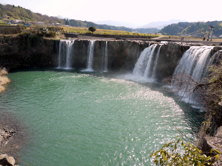 原尻の滝 日本一の おんせん県 大分県の観光情報公式サイト